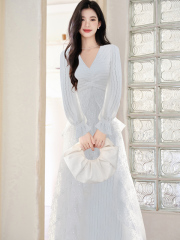 Large size French gentle style knitted sweater dress for women with high-end lace splicing slim long skirt