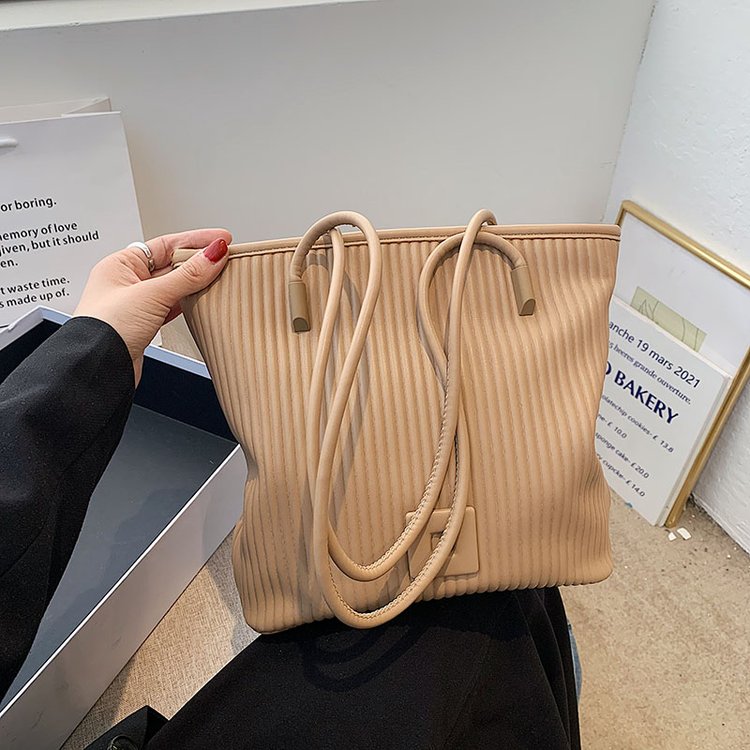 Versatile ins large-capacity bag for women 2024 new trendy fashion commuter tote bag college student class shoulder bag