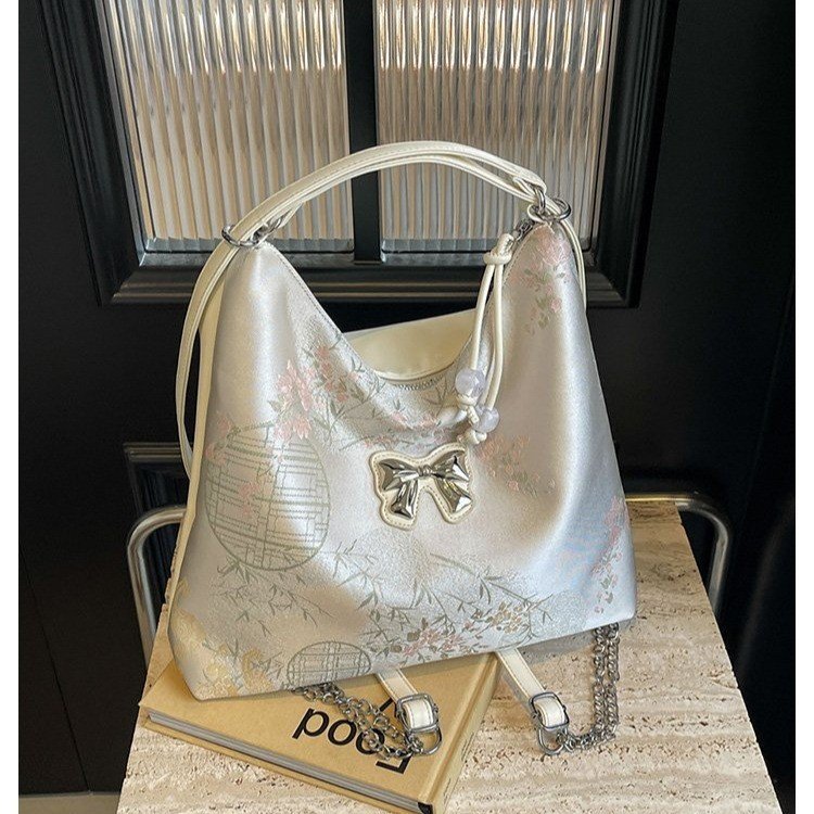 Tote bag for women 2024 new large-capacity commuter backpack fashionable single shoulder crossbody bag design travel backpack