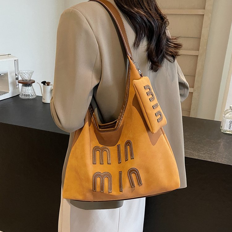 Retro Suede Underarm Bag Women's 2024 New Fashion Casual Handbag Personalized Sexy One Shoulder Underarm Bag