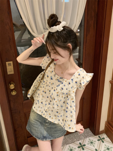 Real shot and real price Summer new sweet flower square collar single-breasted small flying sleeves shirt for women