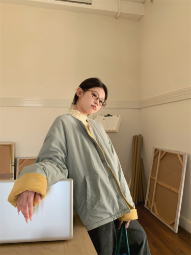 Practical goose yellow and blue reversible round neck thickened warm cotton jacket