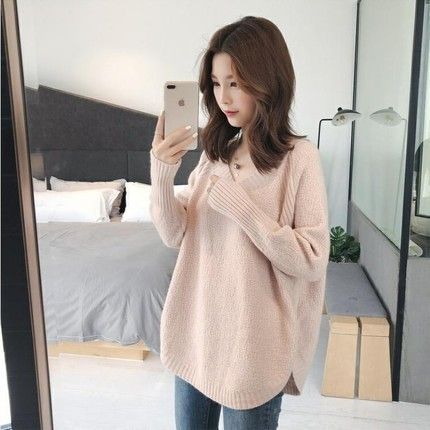 Internet celebrity V-neck pullover sweater for women autumn and winter loose bottoming shirt Korean style lazy style casual versatile sweater