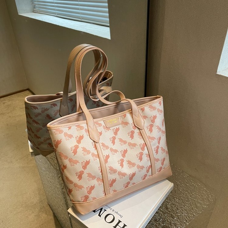 Fashionable casual women's bag large capacity new trendy autumn portable shoulder bag versatile commuting tote crossbody bag
