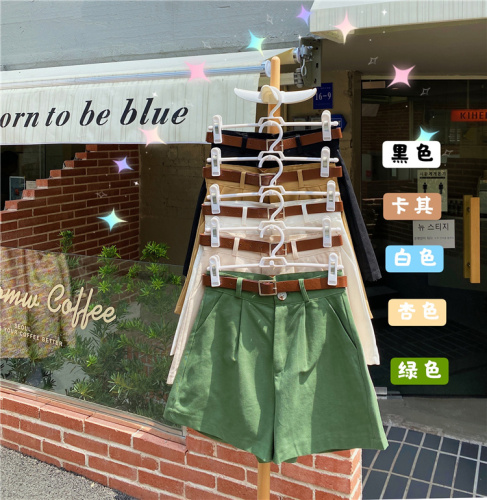 Actual shot of Korean style temperament casual shorts, versatile high-waisted slimming wide-leg pants, hot pants, trendy belt