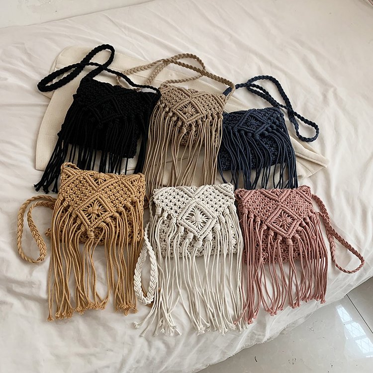 Summer Korean tassel crossbody straw bag Korean version retro one-shoulder cotton woven bag sweet and fresh flip bag