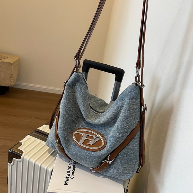 Autumn Denim Backpack Women's New Fashion Chain Backpack Large Capacity Commuting Shoulder Tote Bag