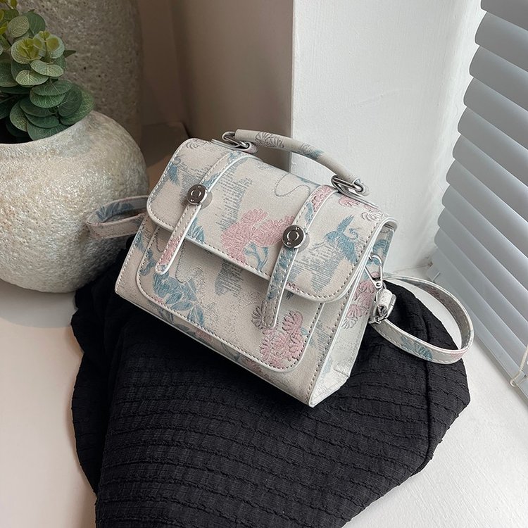 New Chinese style national style bag women's 2024 new fashion popular handbag high-end one-shoulder cross-body messenger bag