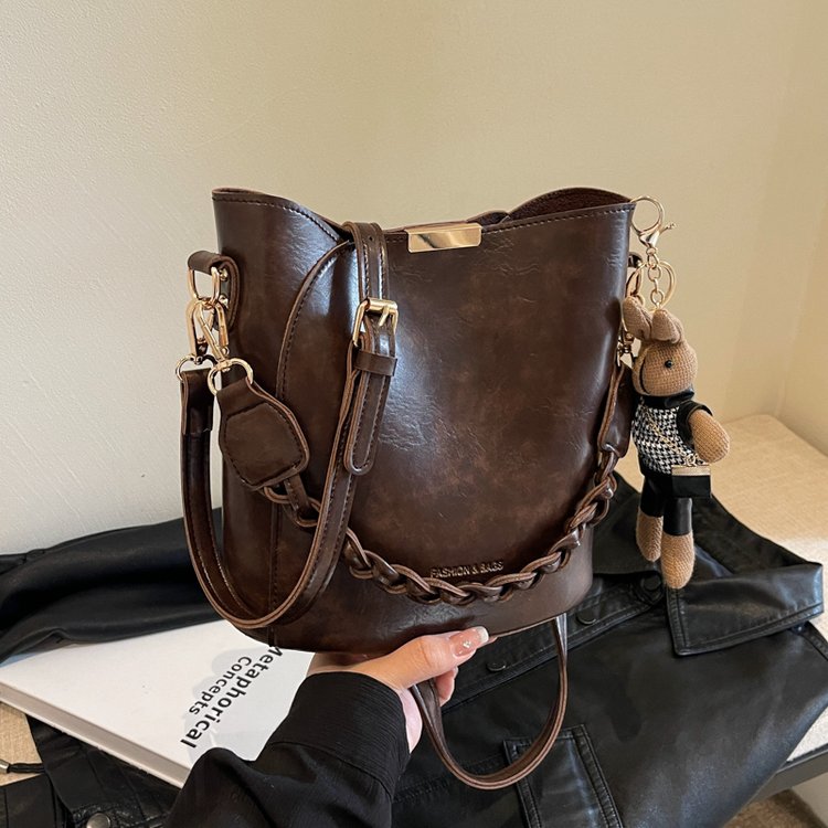Retro niche design bag for women 2024 new high-end texture versatile crossbody bag popular portable bucket bag