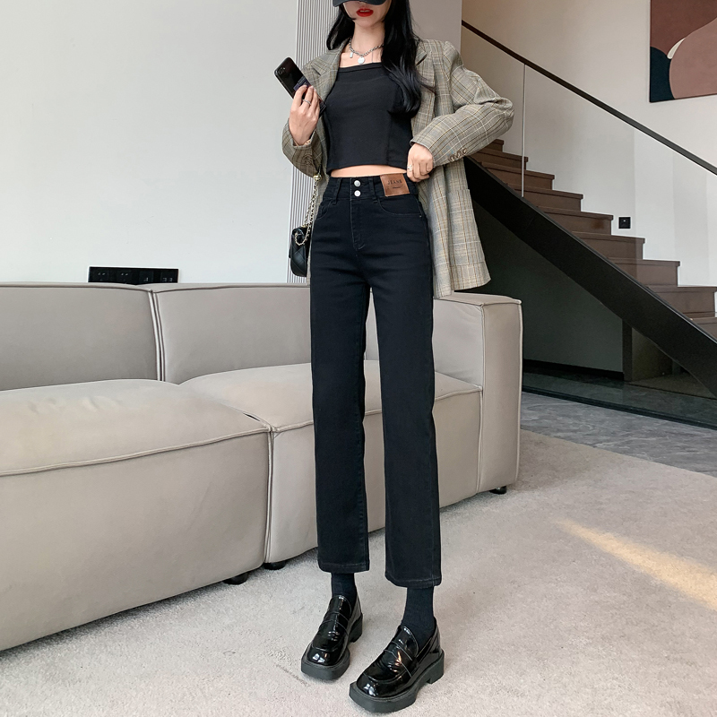 Real shot of high-waisted straight jeans for women in autumn new style black pear-shaped body slimming small nine-point cigarette pants