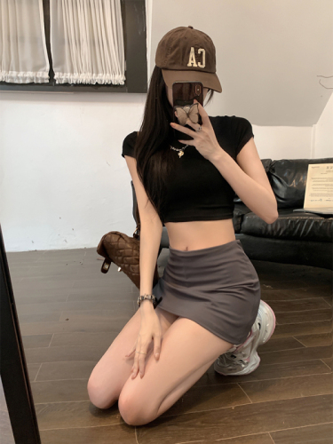 Real shot - hot girl who brings her own safety pants, miniskirt, low waist hip skirt, yoga shorts