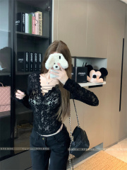 Black lace strappy top for women in autumn and winter, versatile pure lust large V-neck waist-cinching inner layered shirt