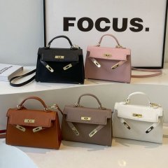 Fashionable portable Kelly bag for women 2024 new style high-end and stylish one-shoulder cross-body bag commuting versatile small square bag