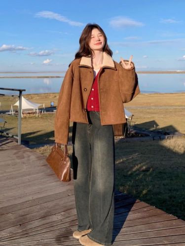 Fur-in-one reversible lambswool coat for small women, fashionable and temperamental, thickened short suede top