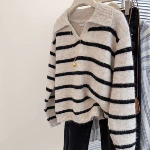 Korean style striped lapel raccoon velvet pullover sweater for women petite lazy style cashmere v-neck sweater 2024 winter