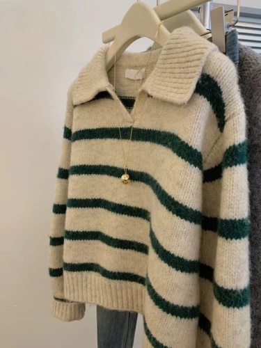 Korean style striped lapel raccoon velvet pullover sweater for women petite lazy style cashmere v-neck sweater 2024 winter