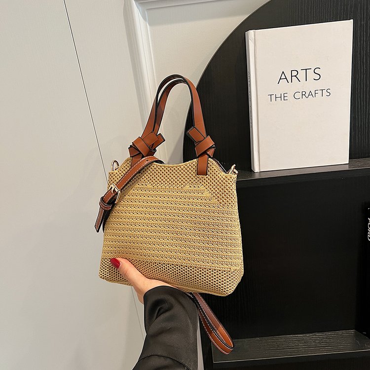 Retro woven bag, high-looking new vegetable basket bag, Korean chic niche forest style mesh hollow handbag