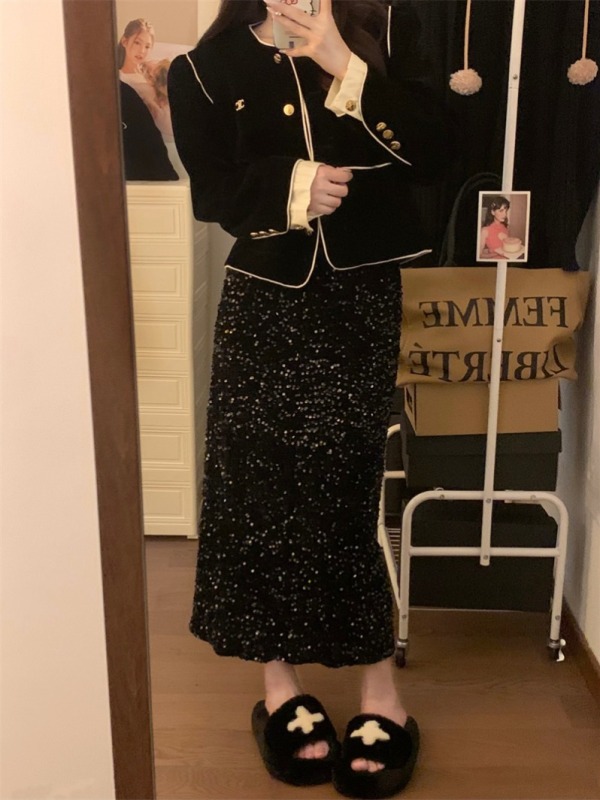 This year's popular back slit velvet shiny skirt women's mid-length elastic high waist hip skirt