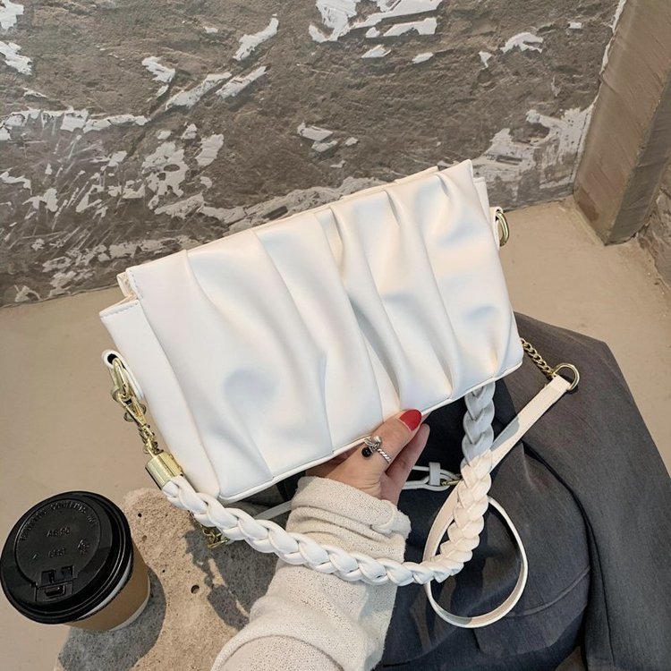 New small bag women's bag new trendy fashion versatile shoulder armpit bag Korean version internet celebrity crossbody small square bag