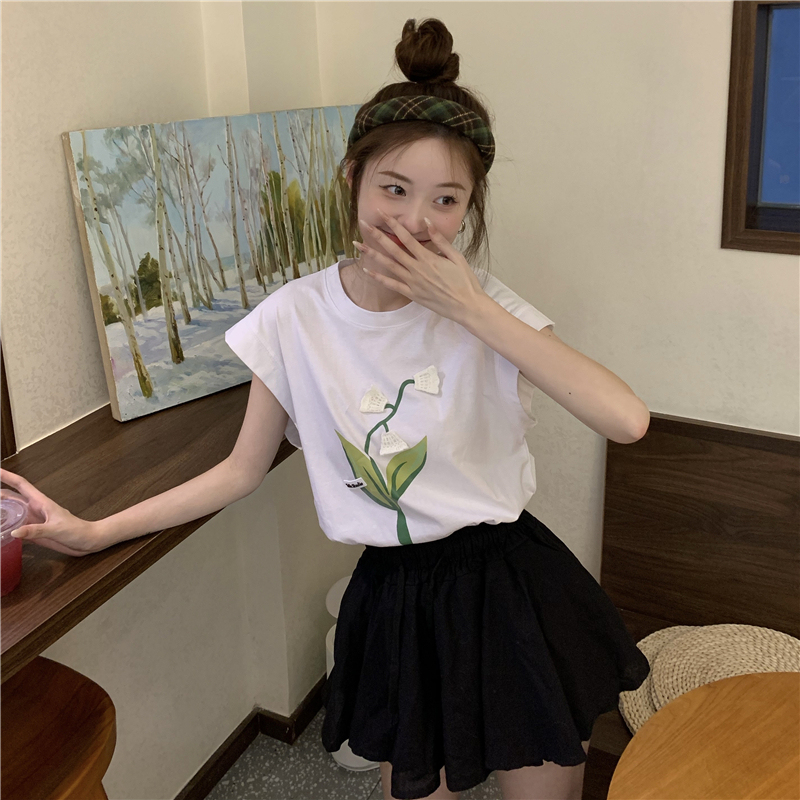 Real shot and real price covering the flesh and showing slimming, wide shoulder sleeveless T-shirt vest for women 2024 design round neck summer top