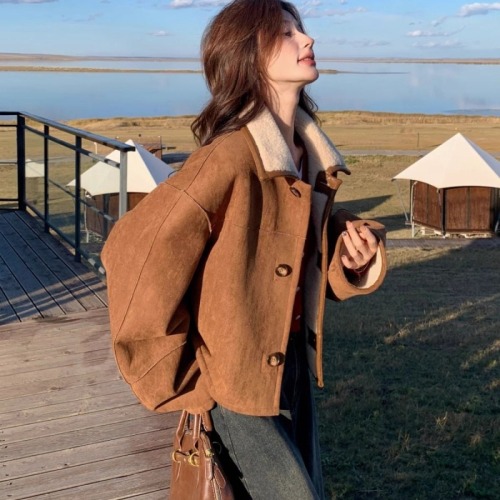 Fur-in-one reversible lambswool coat for small women, fashionable and temperamental, thickened short suede top