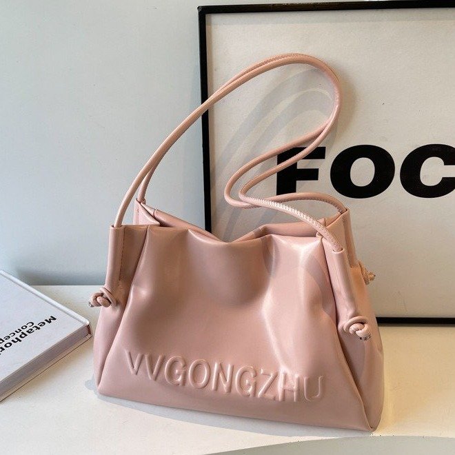 Niche design simple armpit large bag for women 2024 new temperament women's shoulder bag soft side commuter tote bag
