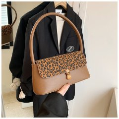 Cross-border retro frosted armpit bag high-end women's bag 2024 leopard print stitching shoulder bag fashionable personality handbag