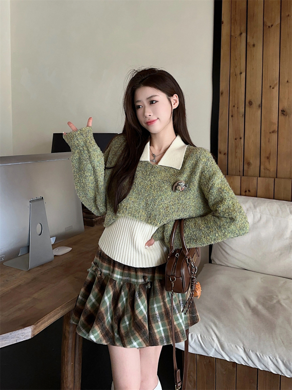 Forest-style mixed-color sweater with lapel inside two pieces + plaid flower bud skirt set