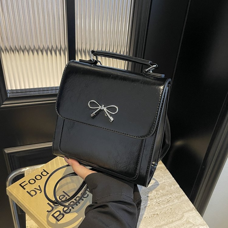 2024 small square bag fashion new style new bow buckle solid color PU shoulder bag casual summer ins women's bag