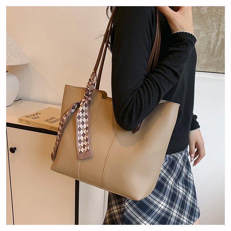 High-end bag, new solid color fashion tote bag, women's large-capacity work commuter bag, textured shoulder bag