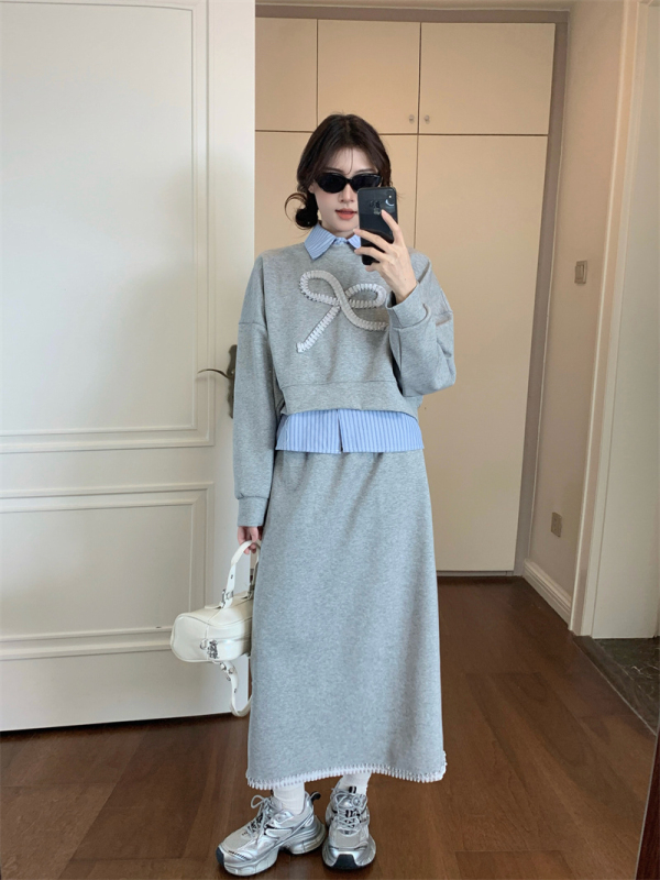 A complete set of autumn outfits for women 2024 new casual age-reducing bow sweatshirt striped shirt skirt suit