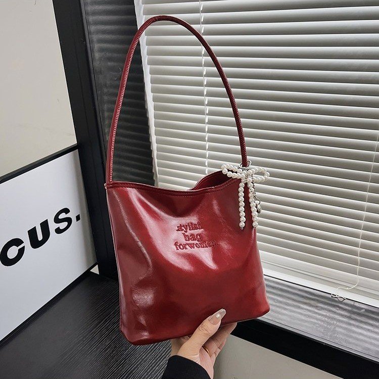 New Autumn and Winter Angora Red Women's Bags Fashionable and Versatile Casual Underarm Shoulder Bags Premium Western Handbags Wholesale