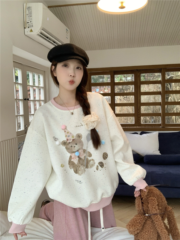 Autumn and winter velvet thickened long-sleeved bear cartoon print loose lazy childlike round neck sweatshirt