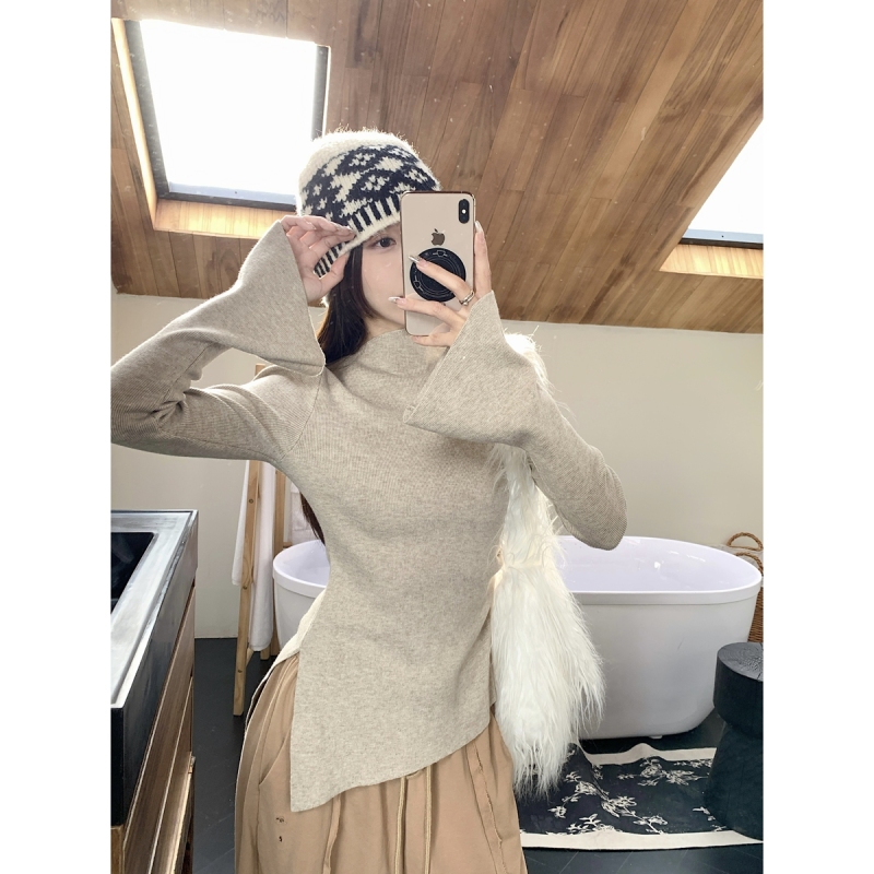 Autumn and winter Korean style temperament slope collar trumpet sleeve slit slimming sweater Andy velvet bottoming sweater