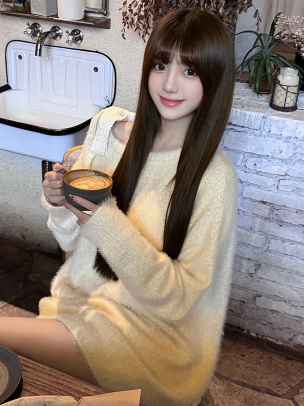 2024 Bow tie irregular off-shoulder sweater for women autumn and winter loose lazy style mink velvet sweater top