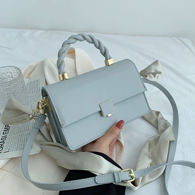Wholesale foreign trade women's bags, new trendy small square bags, fashionable portable shoulder bags, casual simple crossbody bags