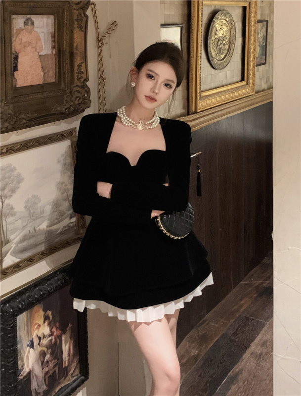 French retro velvet dress women's autumn and winter Hepburn style evening dress high-end little black dress