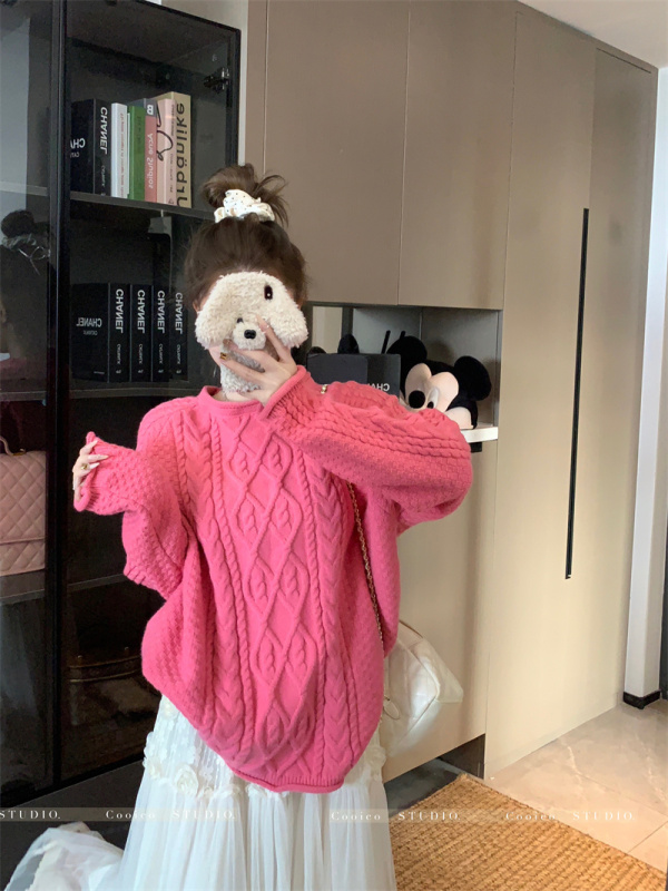 Lazy style round neck long sleeve twist sweater winter design curled soft waxy loose sweater