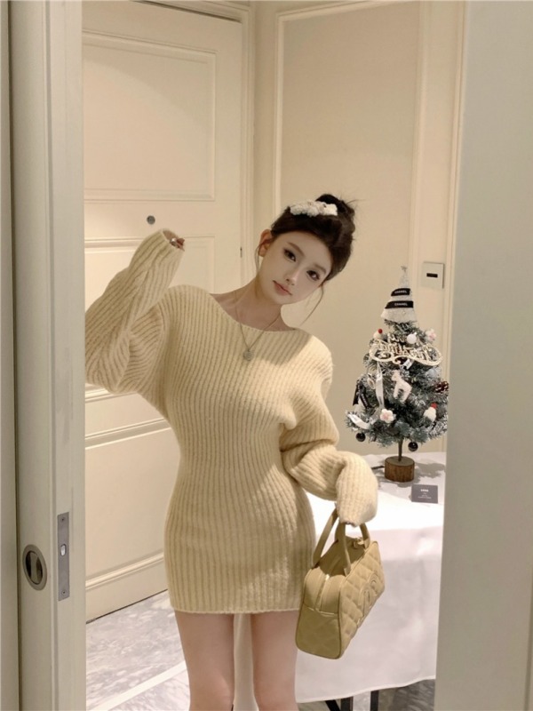 Sweater dress women's inner layer autumn and winter new slim fit bottoming hip skirt