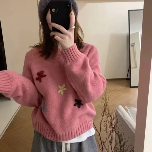 Autumn and winter new Korean style gentle and sweet style hand-crocheted flowers super nice pullover sweater for women warm knitted sweater