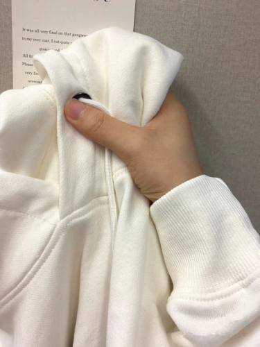 Winter fleece sweatshirt for women with hooded print, double layer hood with back strip