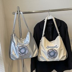 High-end large-capacity bag for women 2024 new trendy contrasting color letter shoulder bag student versatile class commuting bag