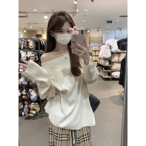Autumn and winter Korean style loose pure desire off-shoulder Andy velvet sweater with long-sleeved sweater for women