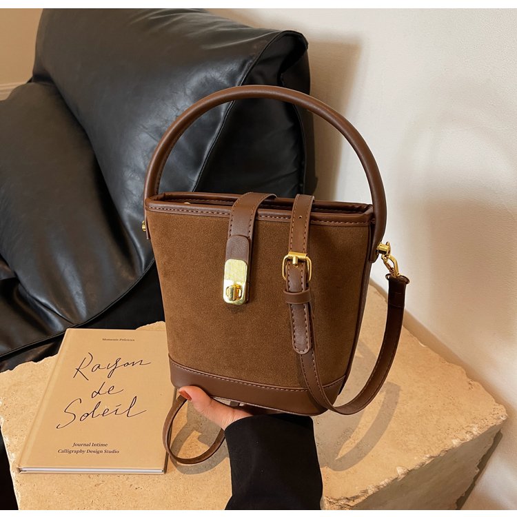 Autumn and winter women's bags frosted bucket bag high-end large-capacity one-shoulder cross-body temperament niche portable armpit small bag