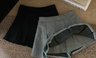 Autumn and winter thickened versatile anti-glare woolen skirt for women high-waisted a-line jk pleated short culottes