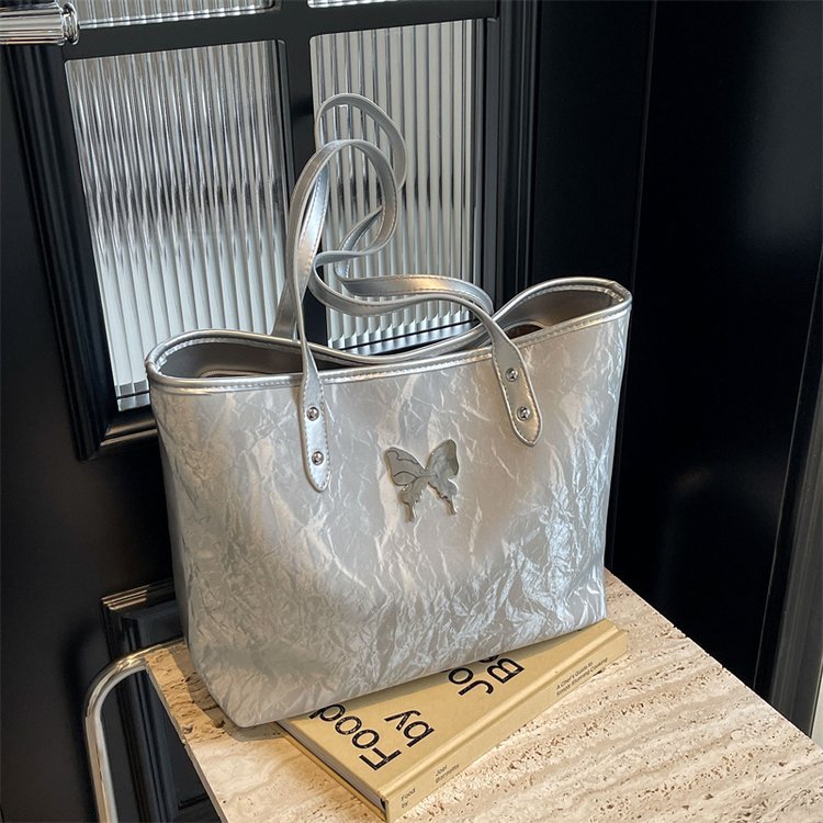 High-end tote bag for women 2024 new hand-carrying commuting bag, versatile and fashionable outing large capacity shoulder bag
