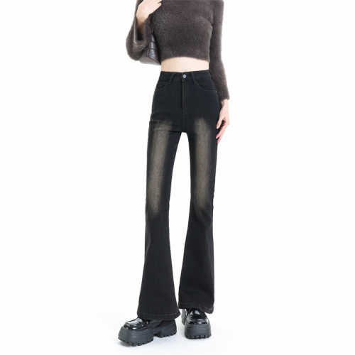 2024 winter new slimming bootcut jeans for women, high-end charcoal black plus velvet, street style narrow version