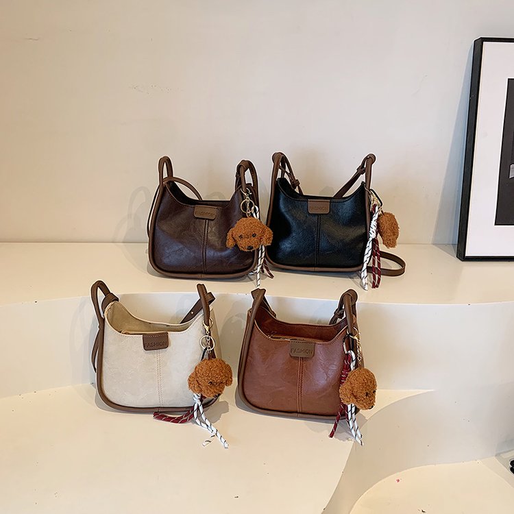 2024 new one-shoulder commuting large-capacity versatile autumn texture niche high-end crossbody bag for girls