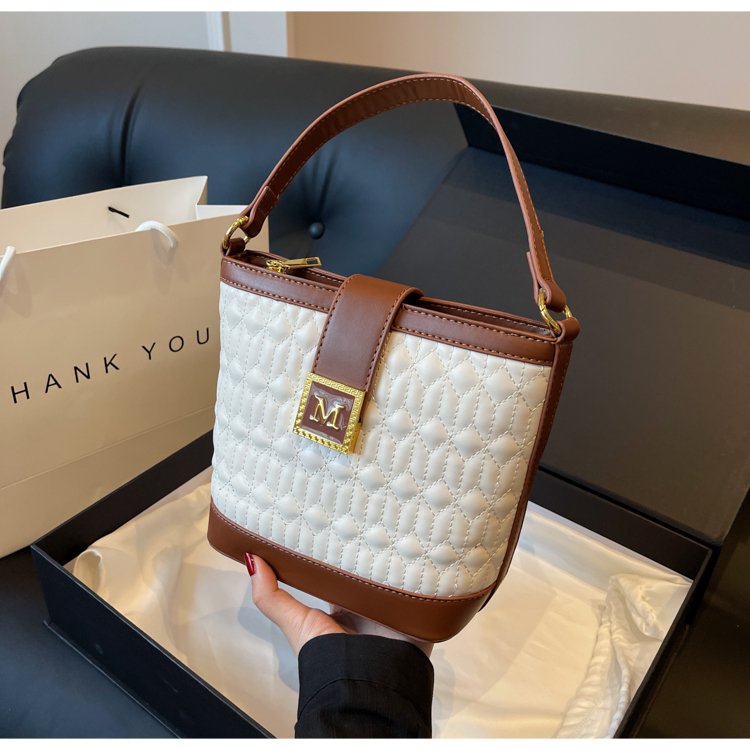 High-end texture bucket bag for women 2024 new style bag retro work handbag autumn fashion single shoulder crossbody bag