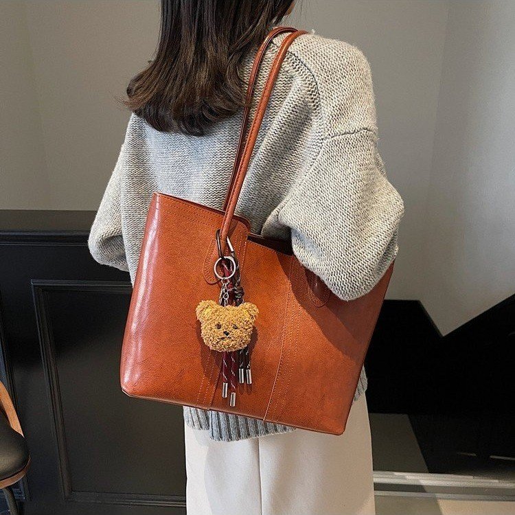 2024 Autumn New Casual Simple Handbag Tote Bag Fashion Versatile Bag Large Capacity Bag Bucket Bag Women